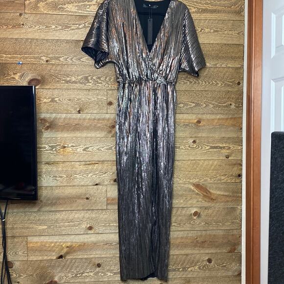 x REVOLVE House Of Harlow 1960 Sabrina Dress in Gunmetal Stretch Size M NWT - Picture 4 of 8